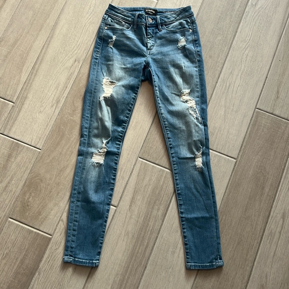 Bebe skinny jeans in good condition